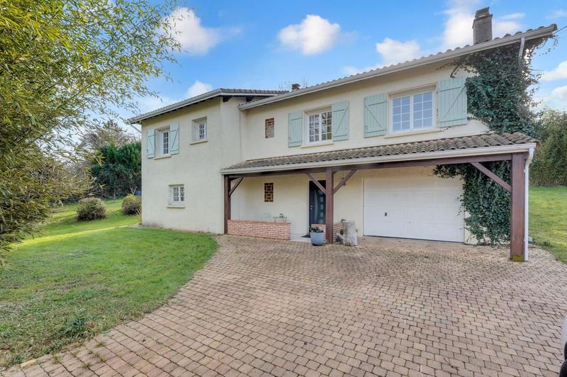 Maison - 186 m² - 5 pièces