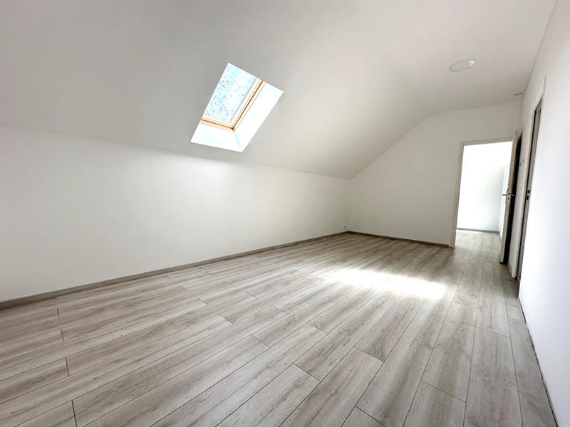 Maison - 141 m² - 5 pièces