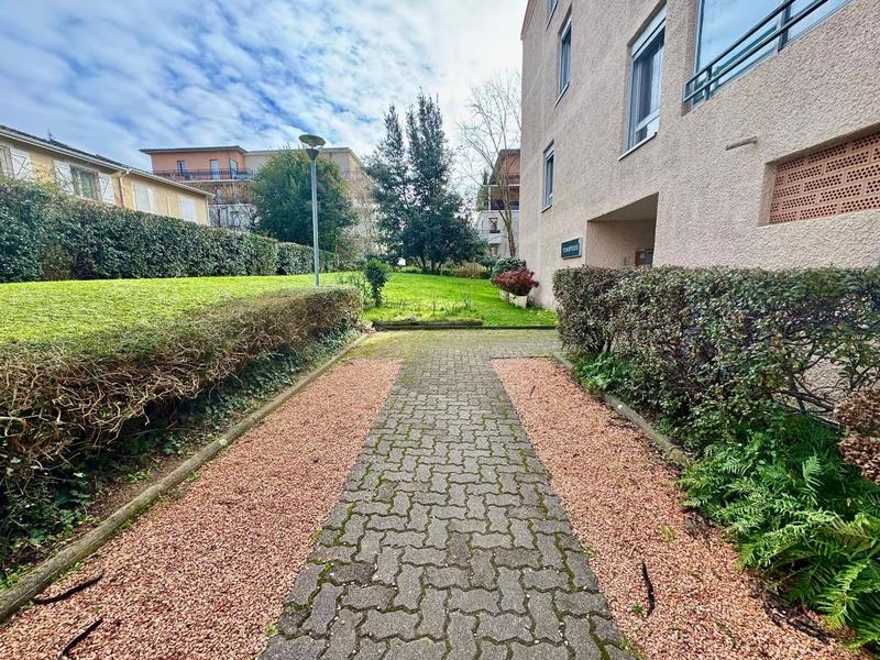 Appartement - 110 m² - 5 pièces