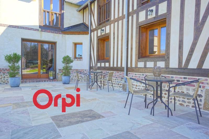 Maison - 252 m² - 9 pièces