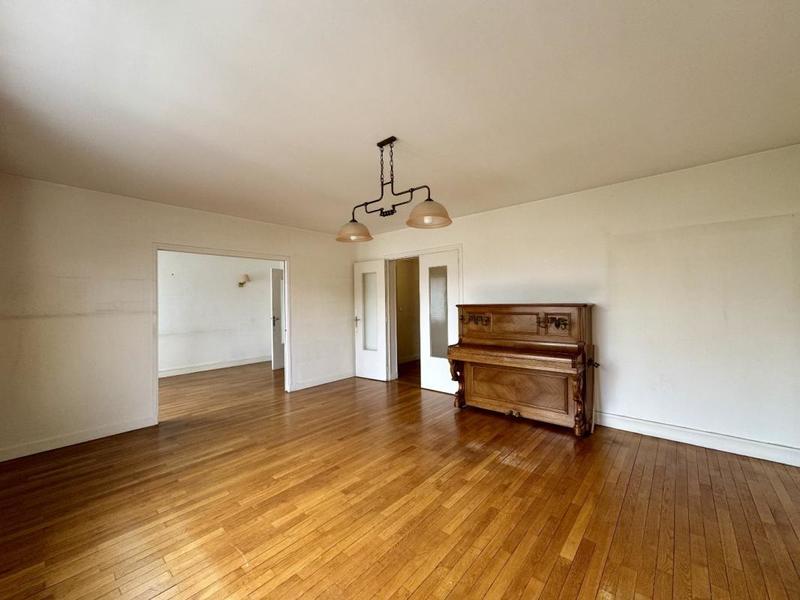 Appartement - 100 m² - 4 pièces