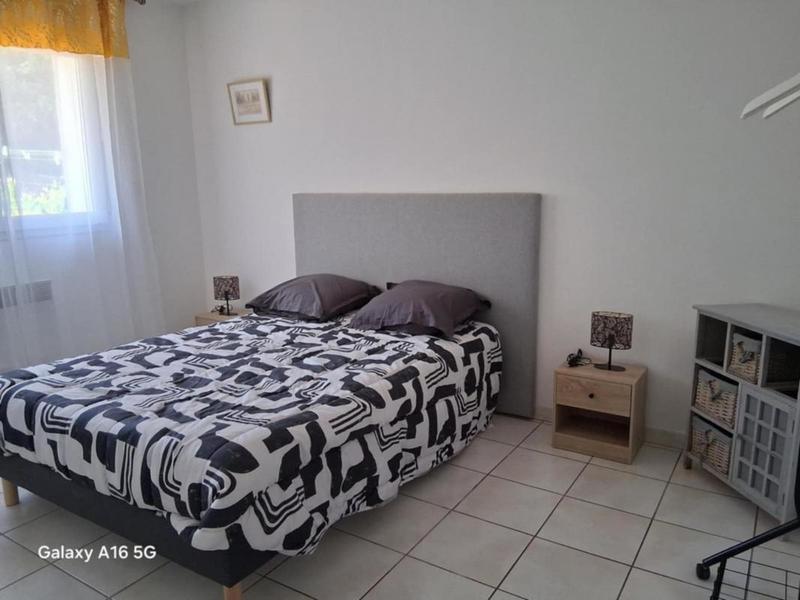 Maison - 210 m² - 9 pièces