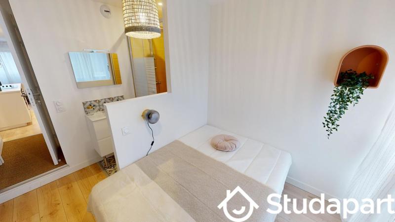 Chambre - 11 m² - 1 pièce