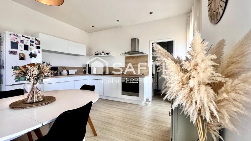 Appartement - 100 m² - 4 pièces