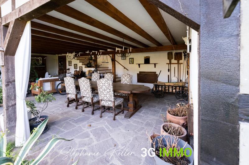 Maison - 266 m² - 8 pièces