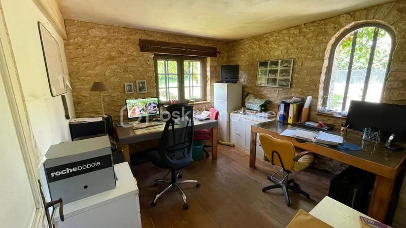 Demeure - 226 m² - 7 pièces