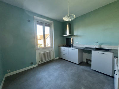 Maison - 80 m² - 4 pièces