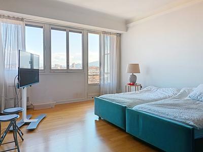 Appartement - 145 m² - 4 pièces