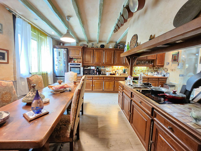 Maison - 170 m² - 7 pièces