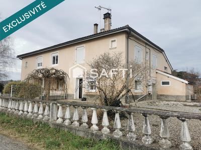 Maison - 230 m² - 9 pièces