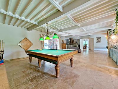 Villa - 338 m² - 10 pièces