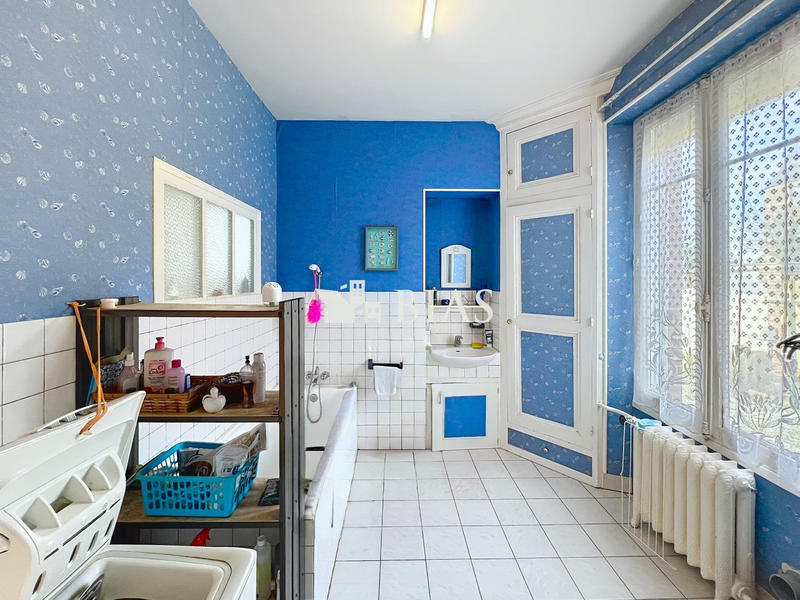 Maison ancienne - 161 m² - 7 pièces