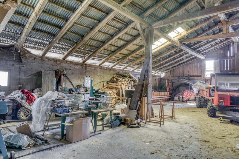 Châlet - 527 m² - 4 pièces