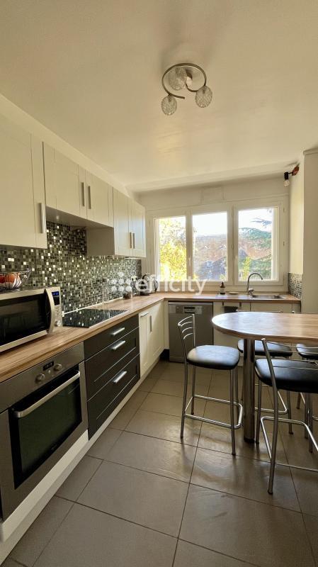 Appartement - 100 m² - 4 pièces