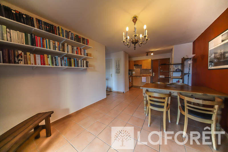 Appartement - 49 m² - 3 pièces