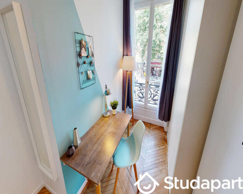 Chambre - 100 m² - 1 pièce