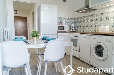 Chambre - 12 m² - 1 pièce