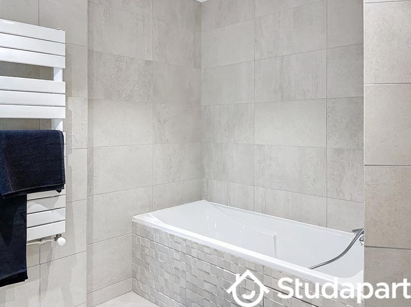 Chambre - 13 m² - 1 pièce