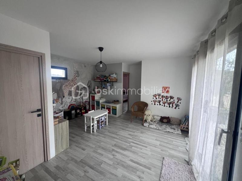 Maison - 190 m² - 8 pièces