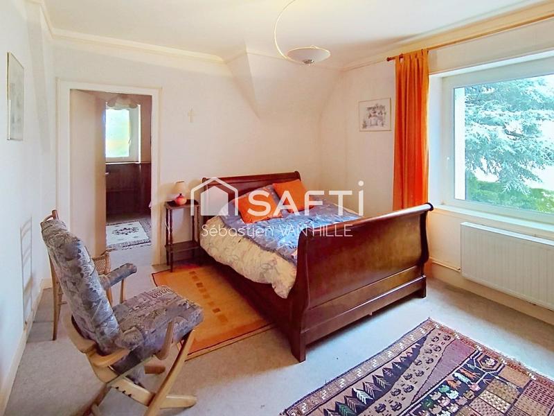 Maison - 196 m² - 7 pièces