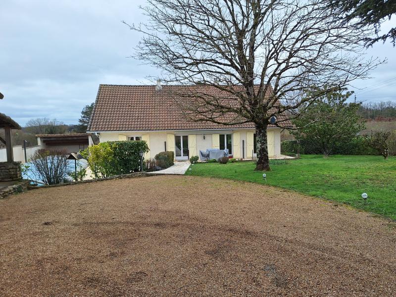 Maison - 159 m² - 7 pièces