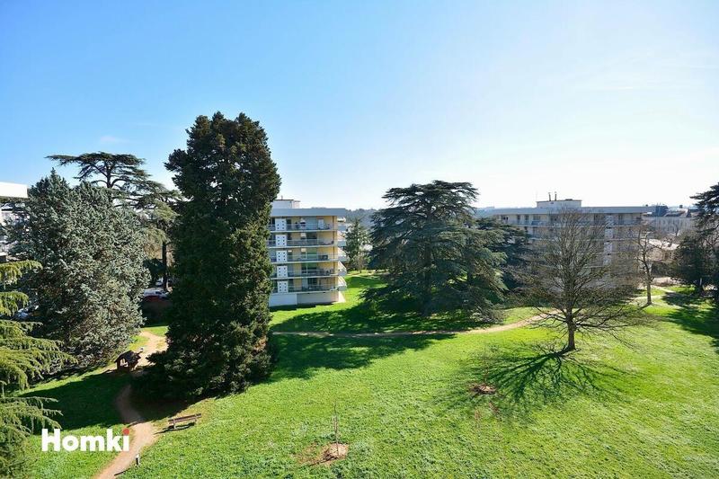 Appartement - 128 m² - 6 pièces