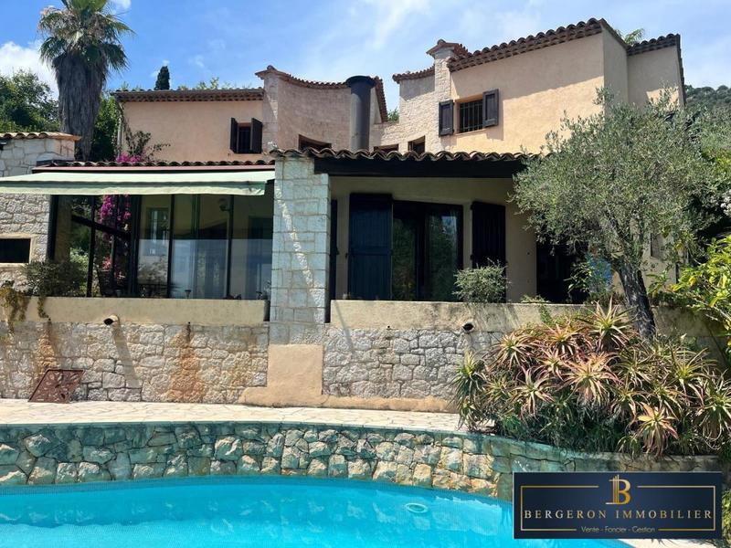 Villa - 197 m² - 8 pièces