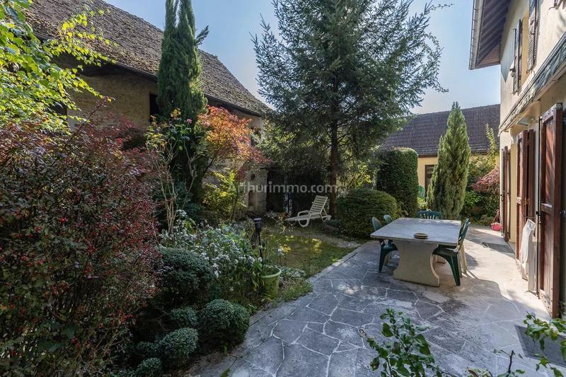 Maison - 192 m² - 5 pièces