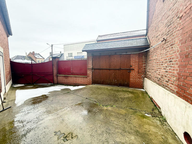 Maison - 200 m² - 5 pièces