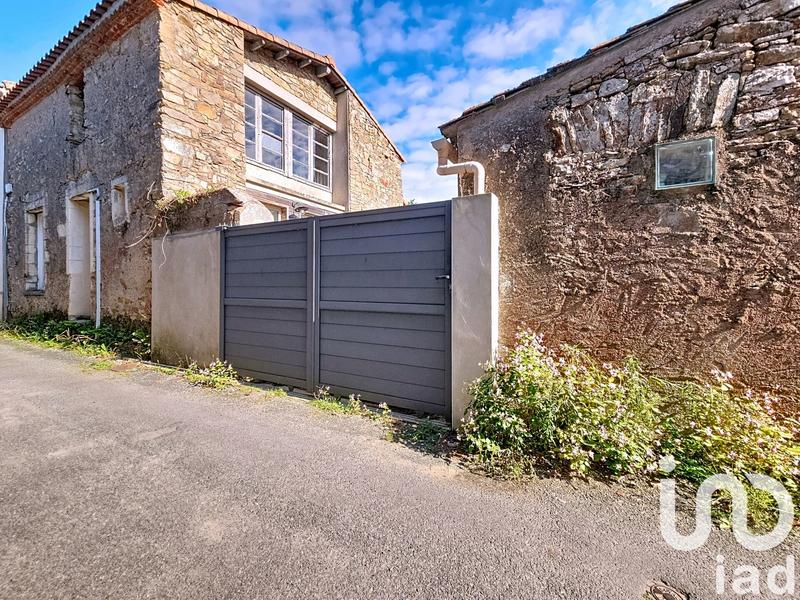 Maison - 207 m² - 7 pièces