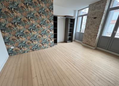 Loft - 110 m² - 3 pièces