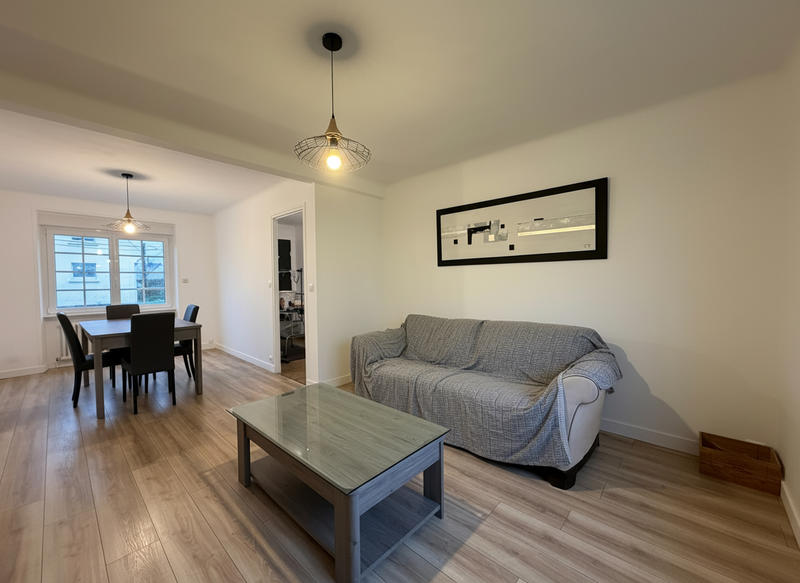 Maison - 101 m² - 5 pièces