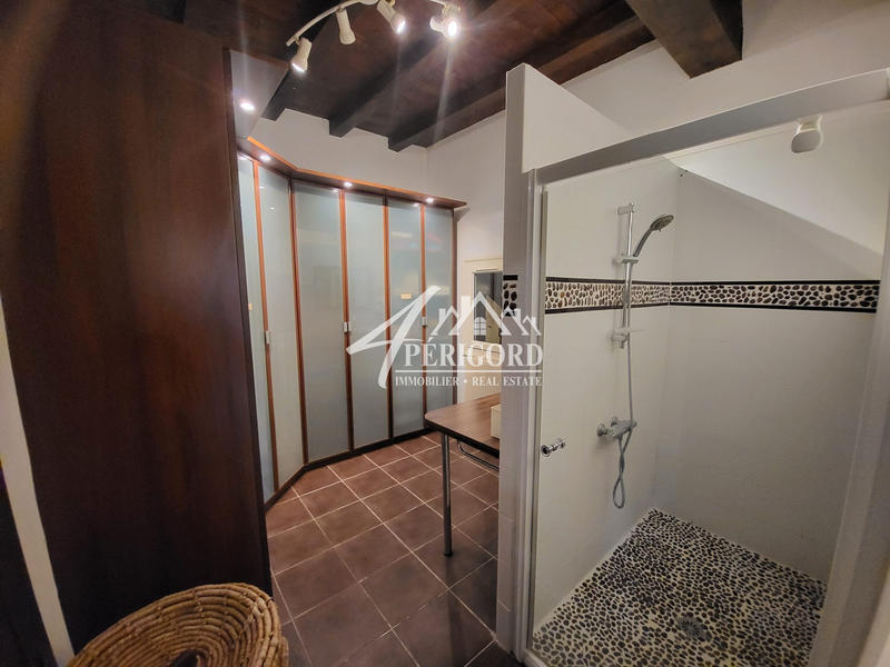 Maison - 270 m² - 10 pièces