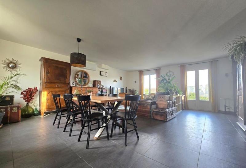 Maison - 111 m² - 5 pièces