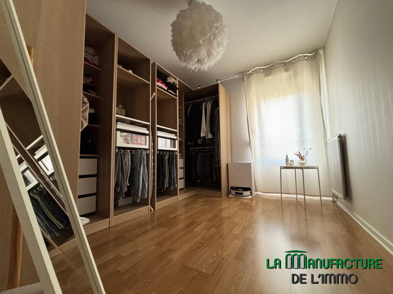 Duplex - 111 m² - 5 pièces