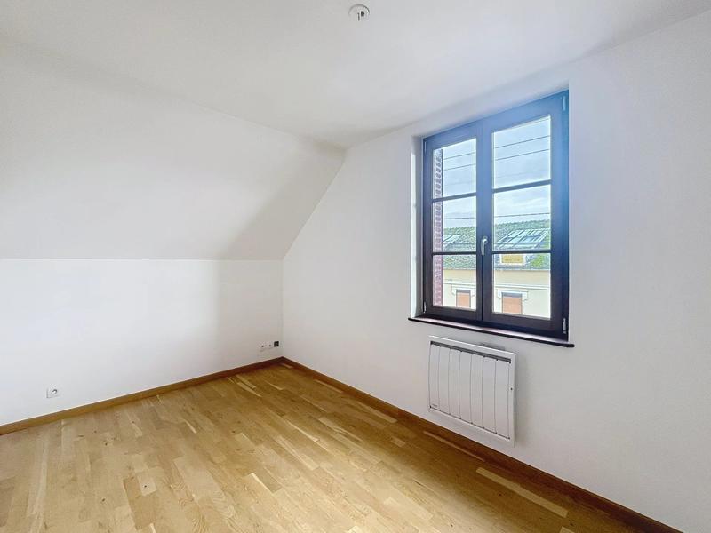 Maison - 80 m² - 5 pièces