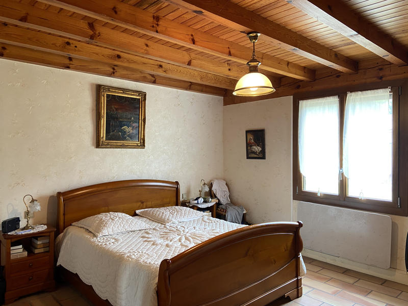 Maison - 187 m² - 7 pièces