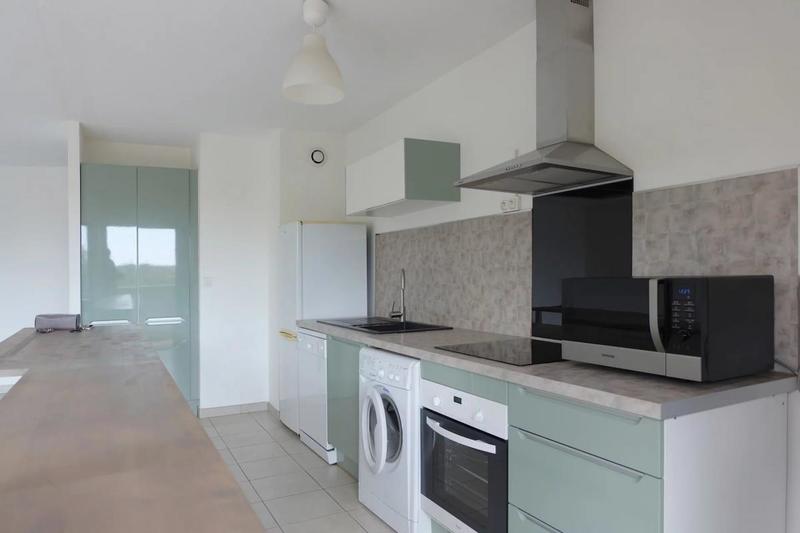 Appartement - 80 m² - 3 pièces