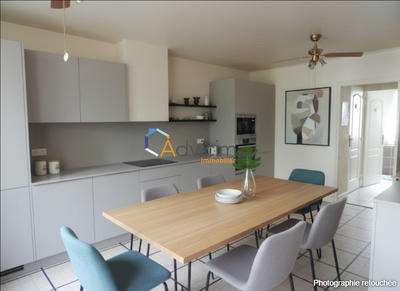 Maison - 183 m² - 4 pièces