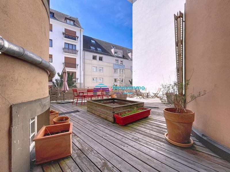 Appartement - 157 m² - 7 pièces