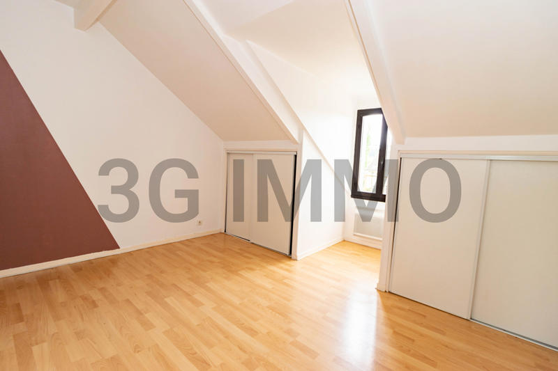 Maison - 94 m² - 4 pièces