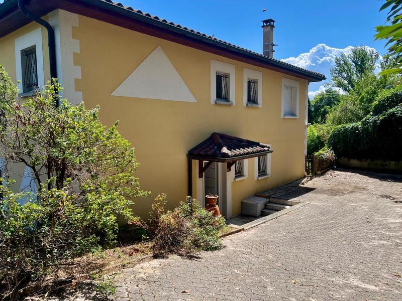 Appartement - 127 m² - 4 pièces