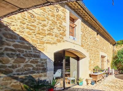 Maison - 146 m² - 4 pièces