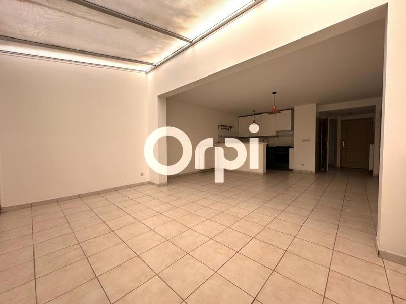 Appartement - 160 m² - 9 pièces