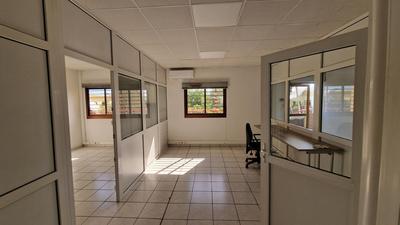 Bureau - 99 m²