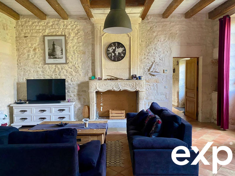 Maison - 594 m² - 15 pièces