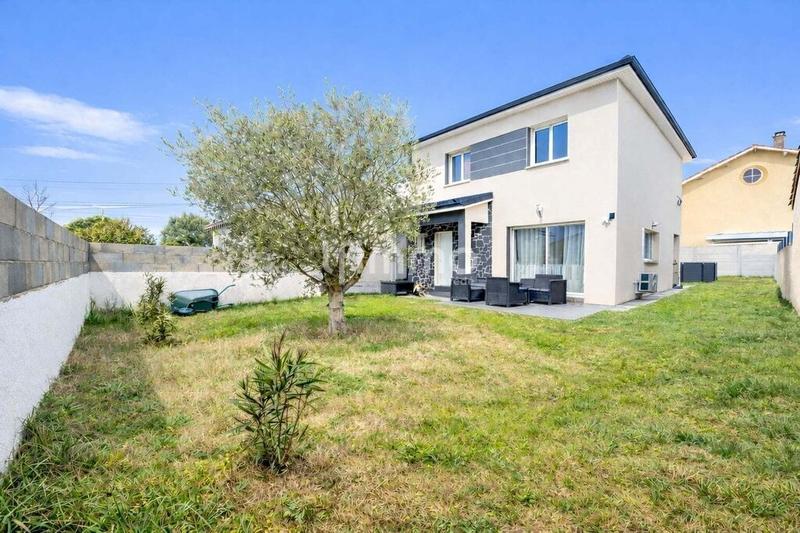 Maison - 117 m² - 6 pièces