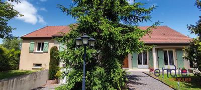 Maison - 134 m² - 7 pièces