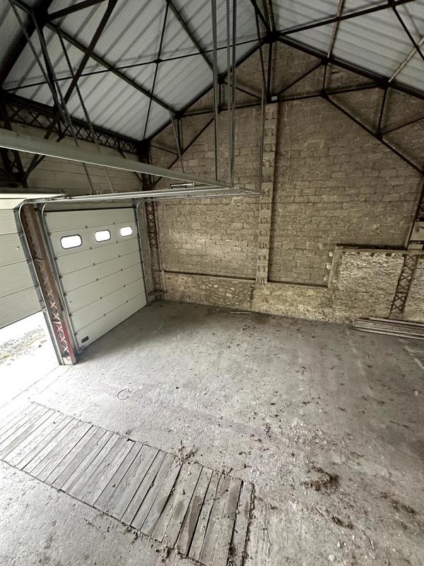 Immeuble - 200 m² - 2 pièces