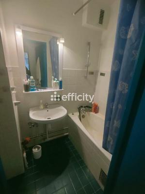 Studio - 25 m² - 1 pièce